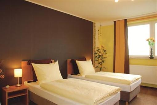 фото отеля Hotel Rosenhof Isenbüttel