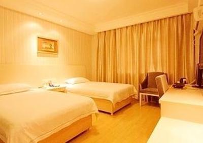 фото отеля Baisi Holiday Express Hotel Yichang Wanda Plaza