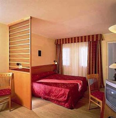 фото отеля Hotel Garni Astoria