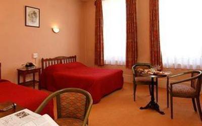фото отеля Hotel Du Dauphin L'Aigle