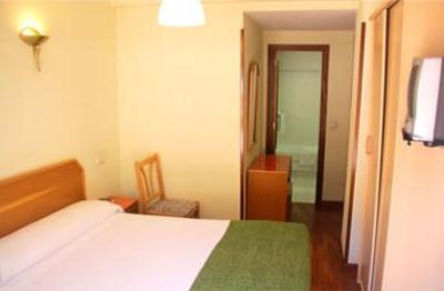 фото отеля Hostal Arlanzon