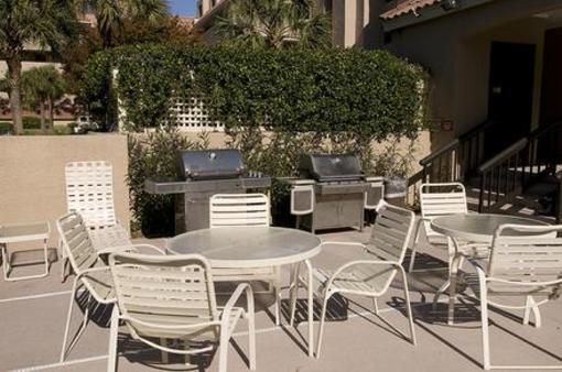 фото отеля ResortQuest Harbourside Villas Hilton Head Island
