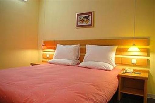 фото отеля Home Inn Shenzhen Dong Men Er