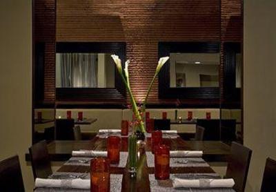 фото отеля Hotel Valencia Riverwalk