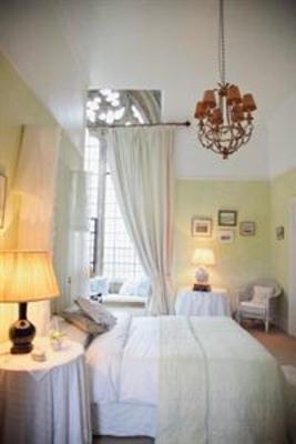 фото отеля Butley Priory Bed & Breakfast Woodbridge (England)