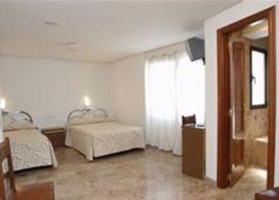 фото отеля Hostal Aragon