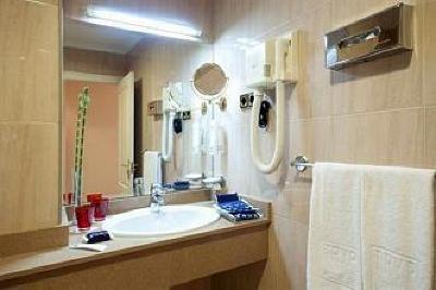 фото отеля Tryp Arenal Hotel