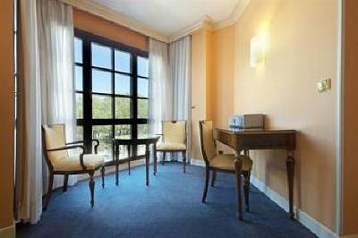 фото отеля Tryp Arenal Hotel