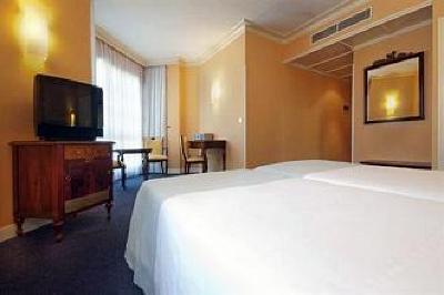 фото отеля Tryp Arenal Hotel