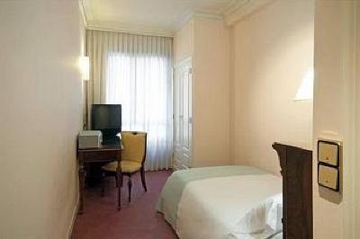 фото отеля Tryp Arenal Hotel