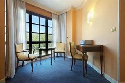 фото отеля Tryp Arenal Hotel