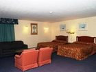 фото отеля Fairway Inn & Suites