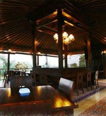 фото отеля Rumah Jambuluwuk Ciawi