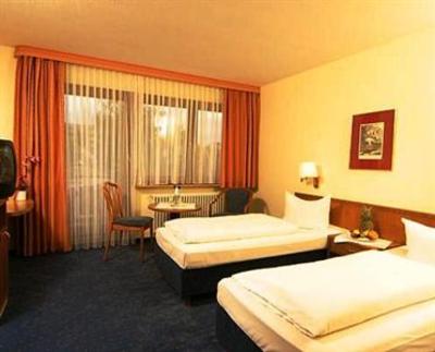 фото отеля Hotel Krone Niefern-Oschelbronn
