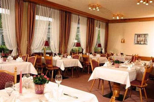 фото отеля Hotel Krone Niefern-Oschelbronn
