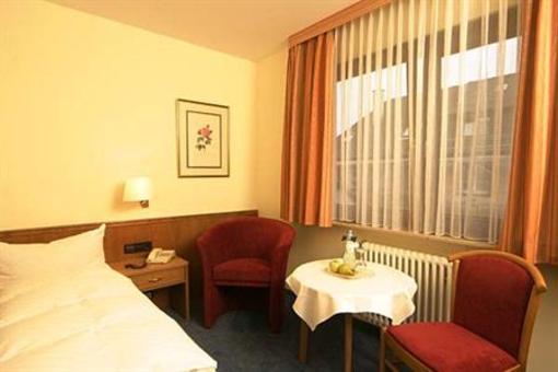 фото отеля Hotel Krone Niefern-Oschelbronn