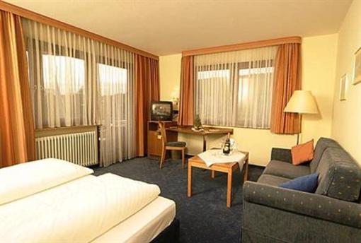 фото отеля Hotel Krone Niefern-Oschelbronn