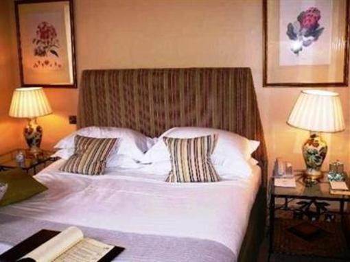 фото отеля The Waterside Inn Bray (England)