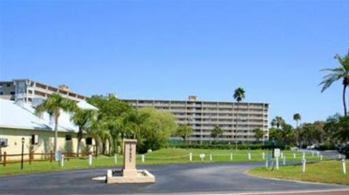 фото отеля Bayshores Yacht Hotel Indian Shores