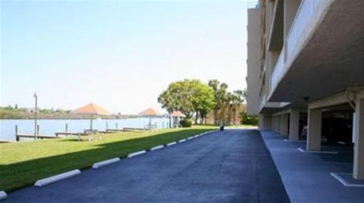 фото отеля Bayshores Yacht Hotel Indian Shores