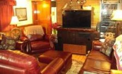 фото отеля Alaska Pirate's Pride Floating Bed and Breakfast