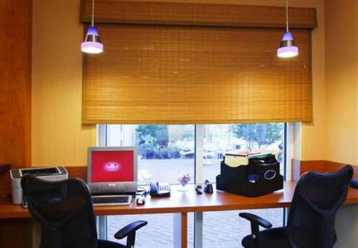 фото отеля Fairfield Inn and Suites Marriott