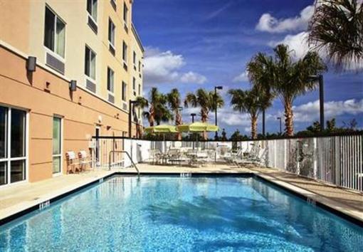 фото отеля Fairfield Inn and Suites Marriott