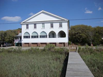 фото отеля The Pelican Inn Pawleys Island