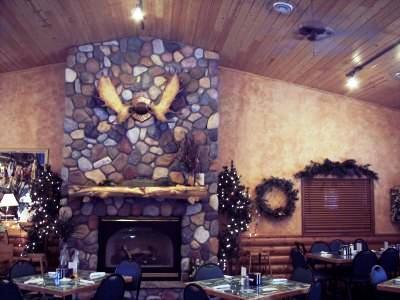 фото отеля Pine Peaks Lodge and Suites