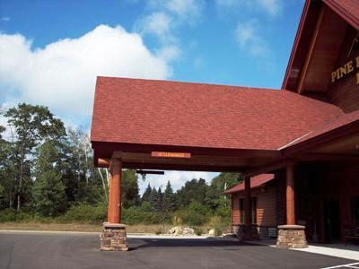 фото отеля Pine Peaks Lodge and Suites