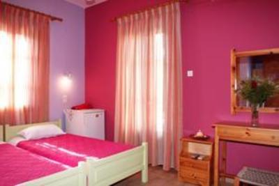 фото отеля Christinis Rooms
