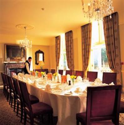 фото отеля Ockenden Manor Hotel