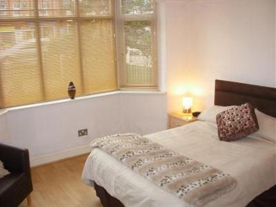 фото отеля The Garden Gate Guest House Chester