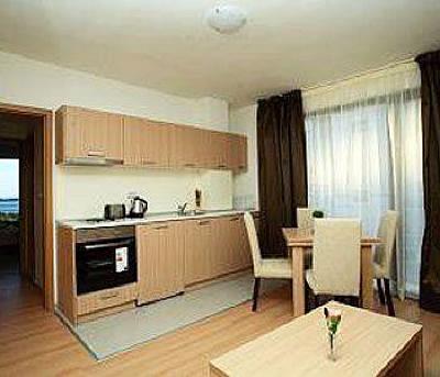 фото отеля New Line Village