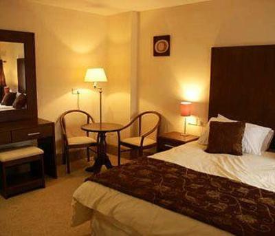фото отеля Kelly's Gateway Hotel Swinford