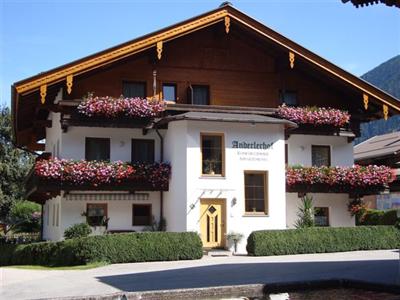 фото отеля Anderlerhof Pension Mayrhofen