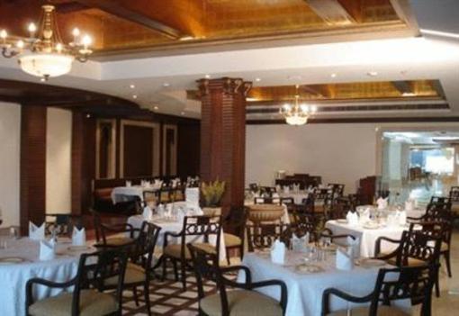 фото отеля Ramada Plaza JHV Varanasi