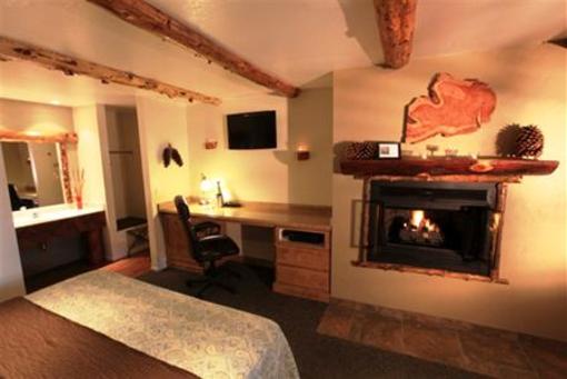 фото отеля Sleepy Hollow Cabins and Motel