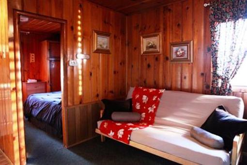 фото отеля Sleepy Hollow Cabins and Motel