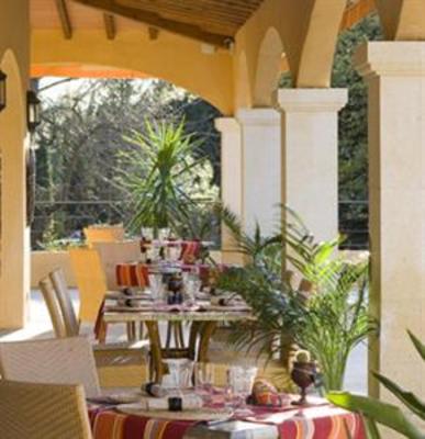 фото отеля La Villa Vicha Hotel Aubais