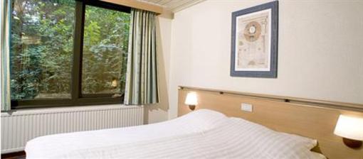 фото отеля Center Parcs Domaine Du Lac d'Ailette Hotel Chamouille