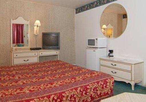 фото отеля Rodeway Inn Kittanning