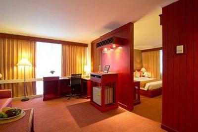 фото отеля Manhattan Hotel Bangkok