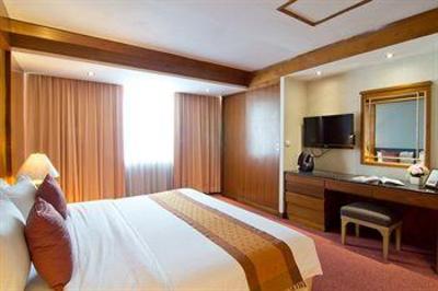 фото отеля Manhattan Hotel Bangkok