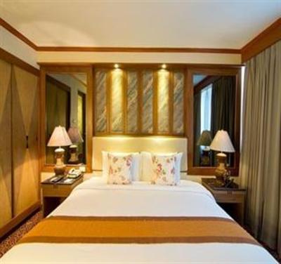 фото отеля Manhattan Hotel Bangkok