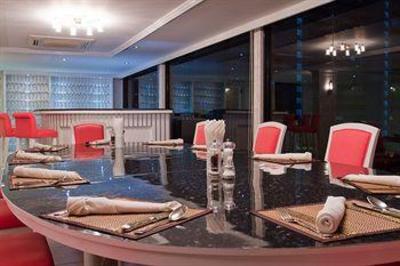 фото отеля Manhattan Hotel Bangkok