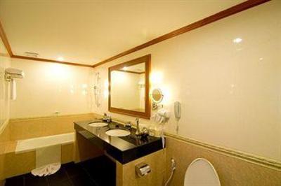 фото отеля Manhattan Hotel Bangkok