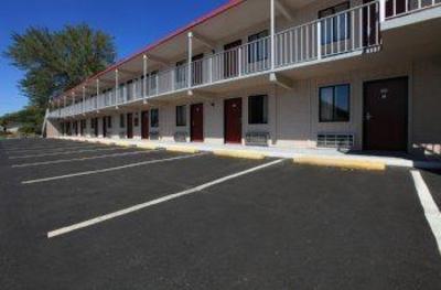 фото отеля Americas Best Value Inn Petersburg