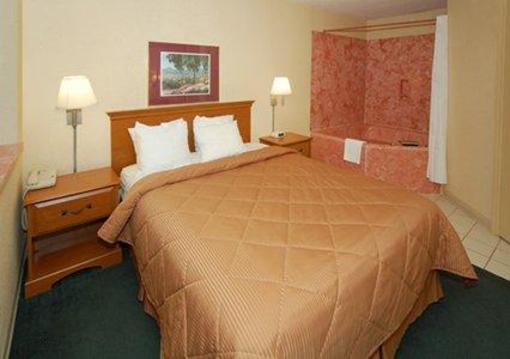 фото отеля Quality Inn Mundy Mill Oakwood