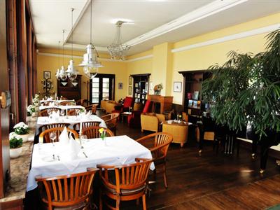 фото отеля Cafe Restaurant Hotel Johannisberg